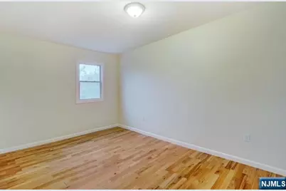 1035 Hunterdon Street, Newark, NJ 07112 - Photo 25