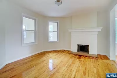 1035 Hunterdon Street, Newark, NJ 07112 - Photo 11