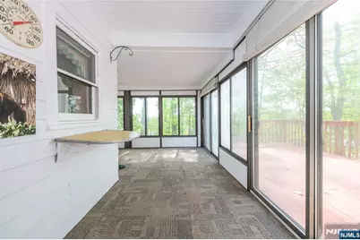 27 Glen Road, West Orange Township, NJ 07052 - Photo 11