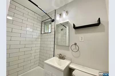 50 Jefferson Avenue, Hasbrouck Heights, NJ 07604 - Photo 25