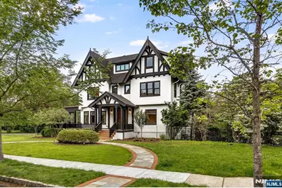 2 Russell Terrace, Montclair, NJ 07042 - Photo 3