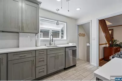 14 Chestnut Terrace, Bloomfield, NJ 07003 - Photo 9