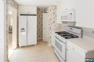 26 Crest View Hill Rd, Livingston, NJ 07039 - Photo 11