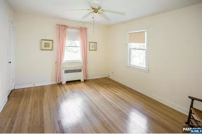 26 Crestview Hill Road, Livingston, NJ 07039 - Photo 17