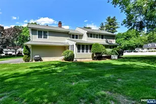 3 Avon Pl, Woodcliff Lake, NJ 07677 - Photo 33