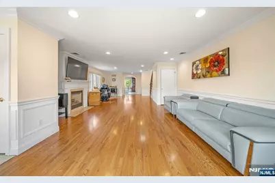 221B 4th Street 2 #2, Palisades Park, NJ 07650 - Photo 5