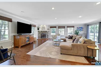 711 Pine Lake Drive, Washington Township, NJ 07676 - Photo 7
