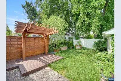 1507 Hiawatha Avenue, Hillside, NJ 07205 - Photo 21