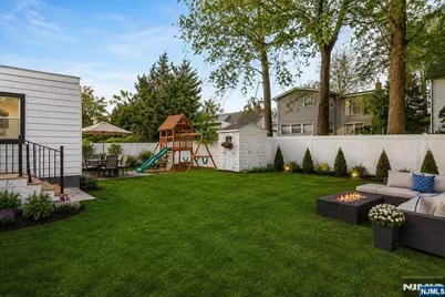 25 Windsor Drive, Dumont, NJ 07628 - Photo 41