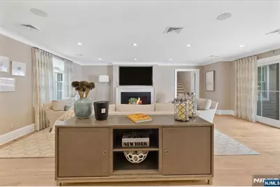 454 Hasbrouck Boulevard, Oradell, NJ 07649 - Photo 5