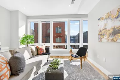 126 De Kalb Avenue 2 #2, Jersey City, NJ 07306 - Photo 9