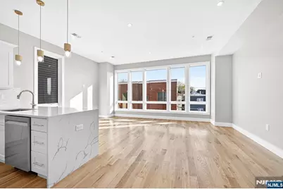 126 De Kalb Avenue 3 #3, Jersey City, NJ 07306 - Photo 5