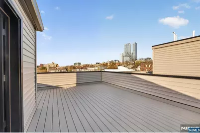 126 De Kalb Avenue 3 #3, Jersey City, NJ 07306 - Photo 29
