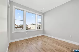 126 De Kalb Ave 3, Jersey City, NJ 07306 - Photo 23
