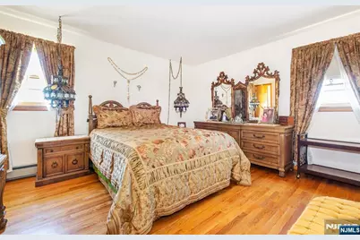 27 Bartsch Avenue, Woodland Park, NJ 07424 - Photo 11