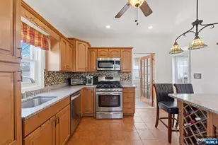 385 Berkeley Ave, Bloomfield, NJ 07003 - Photo 11