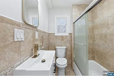 64 Willoughby Street, Newark, NJ 07112 - Photo 29