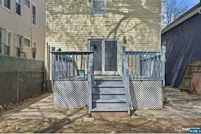 64 Willoughby Street, Newark, NJ 07112 - Photo 23
