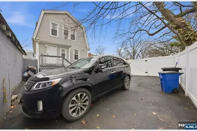 124 Washington Avenue, Irvington, NJ 07111 - Photo 33