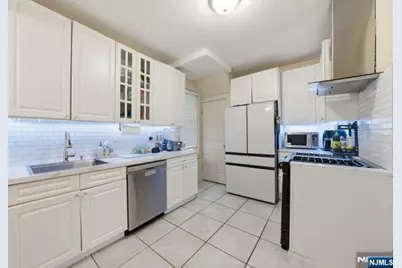 124 Washington Avenue, Irvington, NJ 07111 - Photo 11