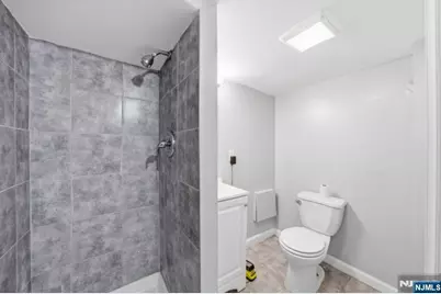 124 Washington Avenue, Irvington, NJ 07111 - Photo 29