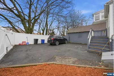 124 Washington Avenue, Irvington, NJ 07111 - Photo 31