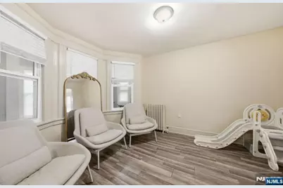124 Washington Avenue, Irvington, NJ 07111 - Photo 9