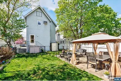 567 Fern Avenue, Lyndhurst Township, NJ 07071 - Photo 25
