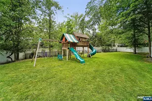 105 Deerhorn Ct, Upper Saddle River, NJ 07458 - Photo 31