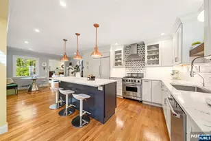 29 Upper Dr, Berkeley Heights, NJ 07901 - Photo 3