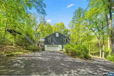 29 Upper Drive, Berkeley Heights, NJ 07901 - Photo 27