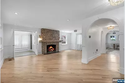 740 River Road, Teaneck Township, NJ 07666 - Photo 7