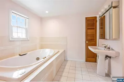 26 Fischer Avenue, Nutley, NJ 07110 - Photo 21