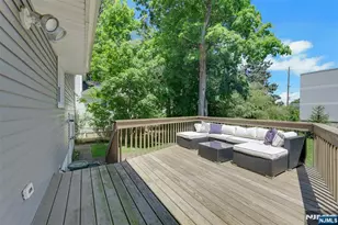 19 Thames Blvd, Bergenfield, NJ 07621 - Photo 9