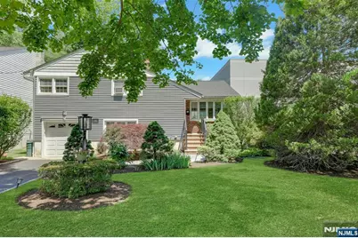 19 Thames Boulevard, Bergenfield, NJ 07621 - Photo 45