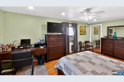 128 White Oak Terrace, Belleville, NJ 07109 - Photo 17