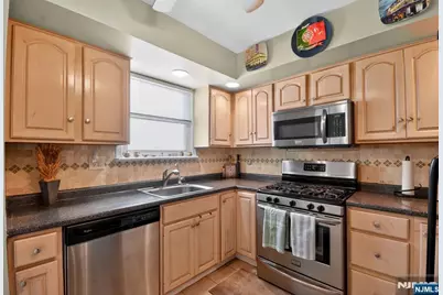 128 White Oak Terrace, Belleville, NJ 07109 - Photo 9