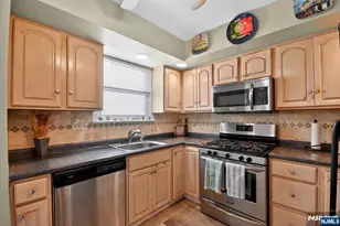 128 White Oak Terrace, Belleville, NJ 07109 - Photo 9