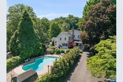 16 Pascack Road, Woodcliff Lake, NJ 07677 - Photo 3