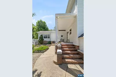 16 Pascack Road, Woodcliff Lake, NJ 07677 - Photo 35