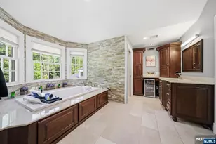 184 Donny Brook Dr, Allendale, NJ 07401 - Photo 19