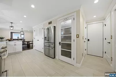 35 Stuart Street, Waldwick, NJ 07463 - Photo 15
