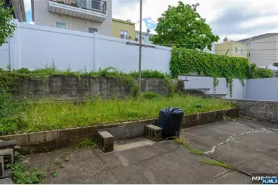 510 Liberty Avenue, Jersey City, NJ 07307 - Photo 49