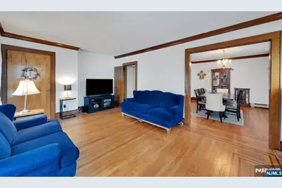 18 Ilford Avenue, North Arlington, NJ 07031 - Photo 5