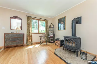 56 Lunn Avenue, Bergenfield, NJ 07621 - Photo 7