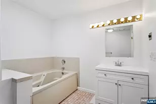 304 Heights Dr 3, Haledon, NJ 07508 - Photo 31