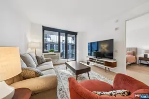160 1st Street 1111, Jersey City, NJ 07302 - Photo 3