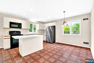 23 Peach Hill Ct, Ramsey, NJ 07446 - Photo 5
