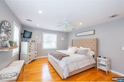 136 Redwood Avenue, Wayne, NJ 07470 - Photo 27