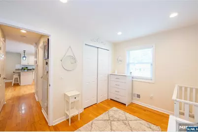 136 Redwood Avenue, Wayne, NJ 07470 - Photo 17